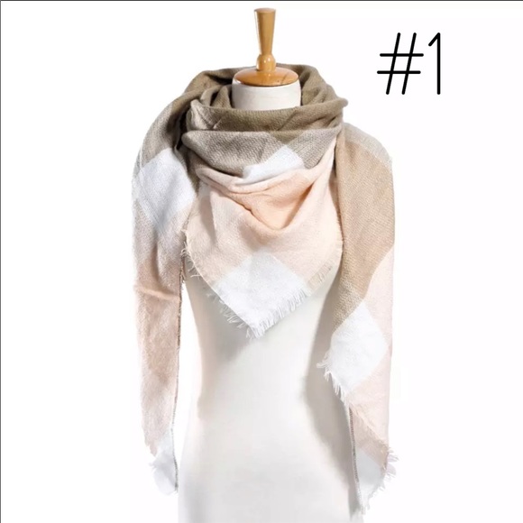 Cashmere Triangle Scarf - Picture 4 of 8